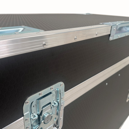 Twin ETC Halcyon Gold UB Moving Head Flightcase